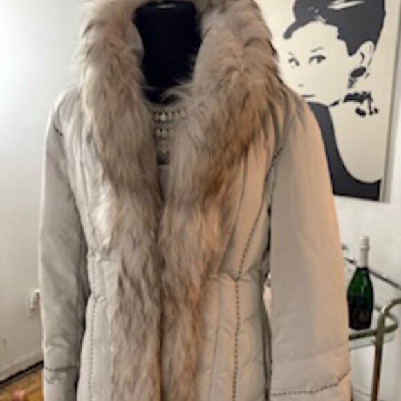 Fur trimmed down jacket - Picture 4 of 12